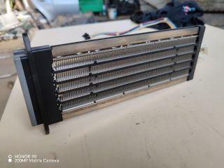 bontott TOYOTA AVENSIS T27 Fűtőradiátor (Elektromos)