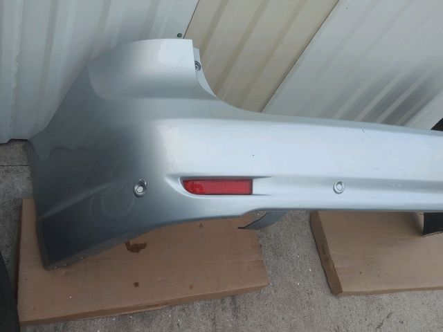 bontott TOYOTA AVENSIS T27 Hátsó Lökhárító (Részeivel)