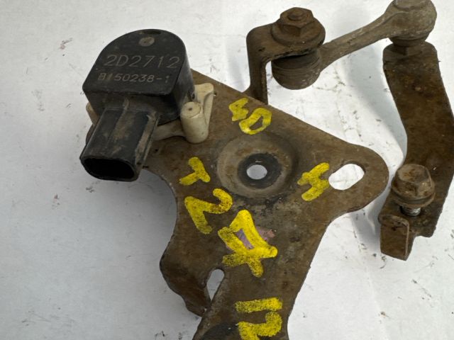 bontott TOYOTA AVENSIS T27 Hátsó Xenon Szintszabályzó Jeladó