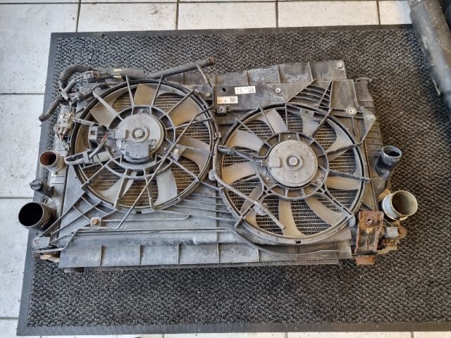 bontott TOYOTA AVENSIS T27 Hűtő Ventilátor(ok), Radiátor(ok) Szett