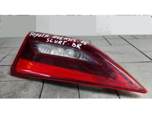 bontott TOYOTA AVENSIS T27 Jobb Belső Hátsó Lámpa