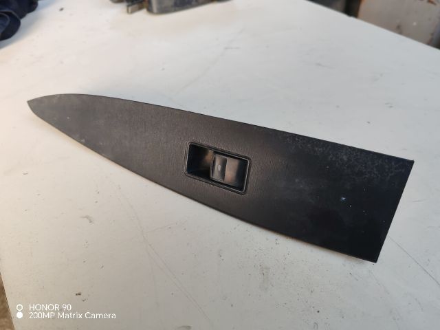 bontott TOYOTA AVENSIS T27 Jobb első Ablakemelő Kapcsoló