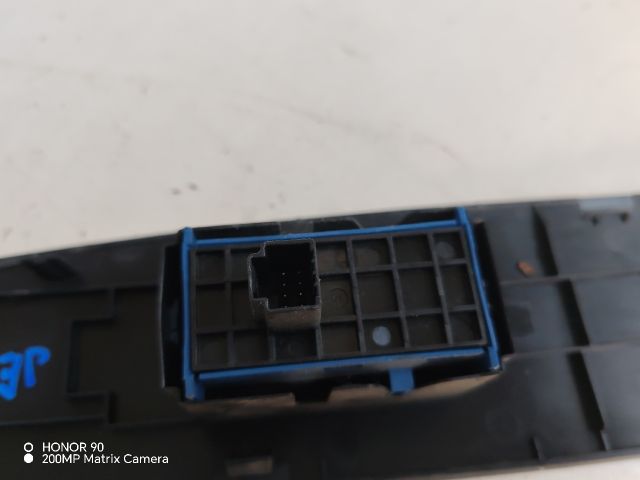 bontott TOYOTA AVENSIS T27 Jobb első Ablakemelő Kapcsoló