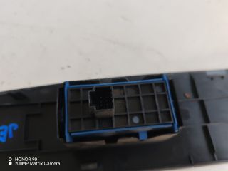 bontott TOYOTA AVENSIS T27 Jobb első Ablakemelő Kapcsoló