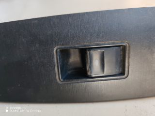 bontott TOYOTA AVENSIS T27 Jobb első Ablakemelő Kapcsoló