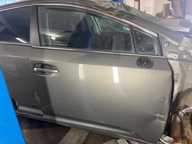 bontott TOYOTA AVENSIS T27 Jobb első Ajtó (Üres lemez)