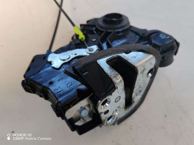 bontott TOYOTA AVENSIS T27 Jobb első Ajtózár