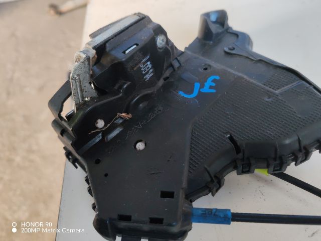 bontott TOYOTA AVENSIS T27 Jobb első Ajtózár