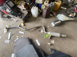 bontott TOYOTA AVENSIS T27 Jobb első Fixüveg (Ajtóban)