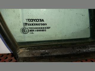 bontott TOYOTA AVENSIS T27 Jobb első Fixüveg (Ajtóban)