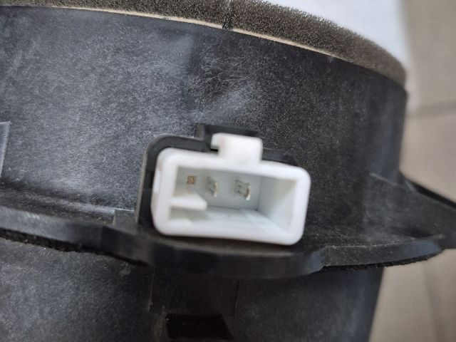 bontott TOYOTA AVENSIS T27 Jobb első Hangszóró