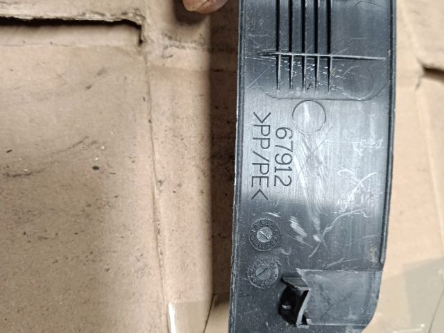 bontott TOYOTA AVENSIS T27 Jobb első Küszöb Díszléc