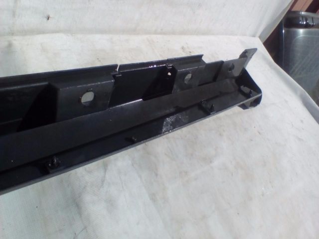 bontott TOYOTA AVENSIS T27 Jobb első Küszöb Díszléc