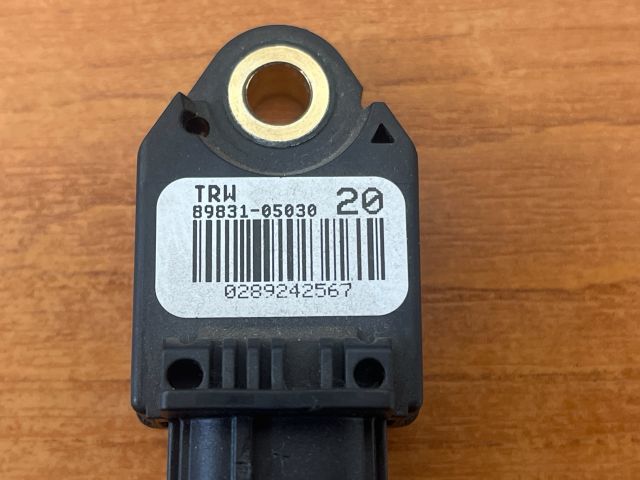 bontott TOYOTA AVENSIS T27 Jobb első Légzsák érzékelő