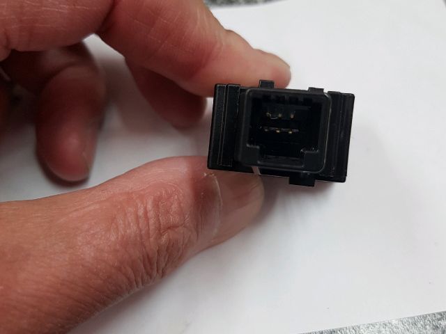 bontott TOYOTA AVENSIS T27 Jobb első Ülésfűtés Kapcsoló