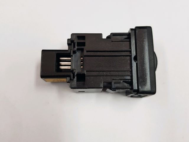 bontott TOYOTA AVENSIS T27 Jobb első Ülésfűtés Kapcsoló