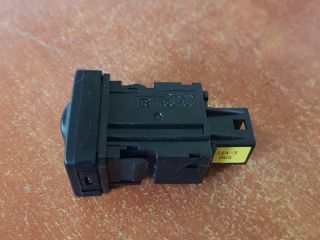 bontott TOYOTA AVENSIS T27 Jobb első Ülésfűtés Kapcsoló