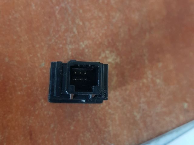 bontott TOYOTA AVENSIS T27 Jobb első Ülésfűtés Kapcsoló