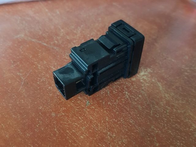 bontott TOYOTA AVENSIS T27 Jobb első Ülésfűtés Kapcsoló