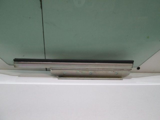 bontott TOYOTA AVENSIS T27 Jobb hátsó Ablak