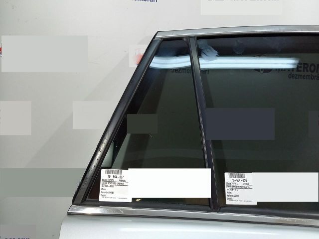 bontott TOYOTA AVENSIS T27 Jobb hátsó Fixüveg (Ajtóban)