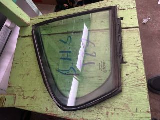 bontott TOYOTA AVENSIS T27 Jobb hátsó Fixüveg (Ajtóban)