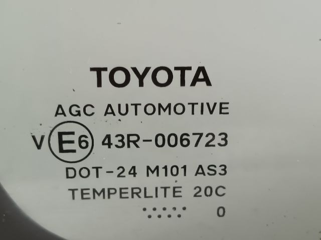 bontott TOYOTA AVENSIS T27 Jobb hátsó Fixüveg (Ajtóban)