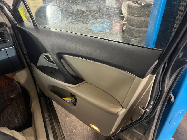 bontott TOYOTA AVENSIS T27 Jobb hátsó Kapaszkodó (Felső)