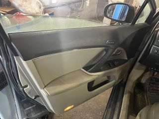 bontott TOYOTA AVENSIS T27 Jobb hátsó Kapaszkodó (Felső)