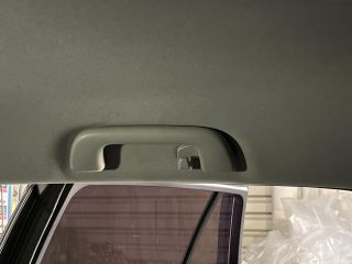 bontott TOYOTA AVENSIS T27 Jobb hátsó Kapaszkodó (Felső)