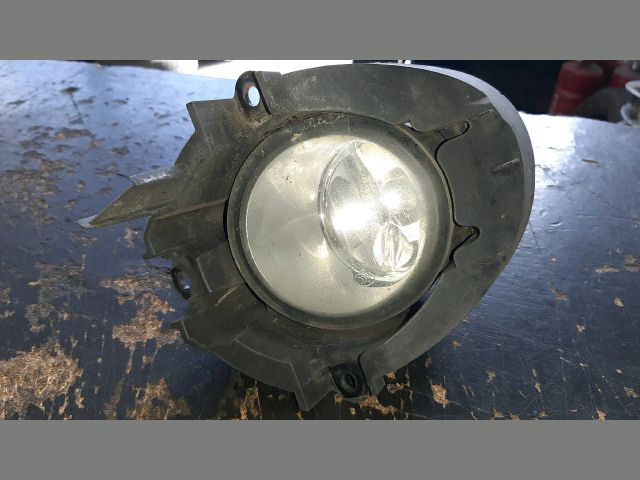 bontott TOYOTA AVENSIS T27 Jobb Ködfényszóró