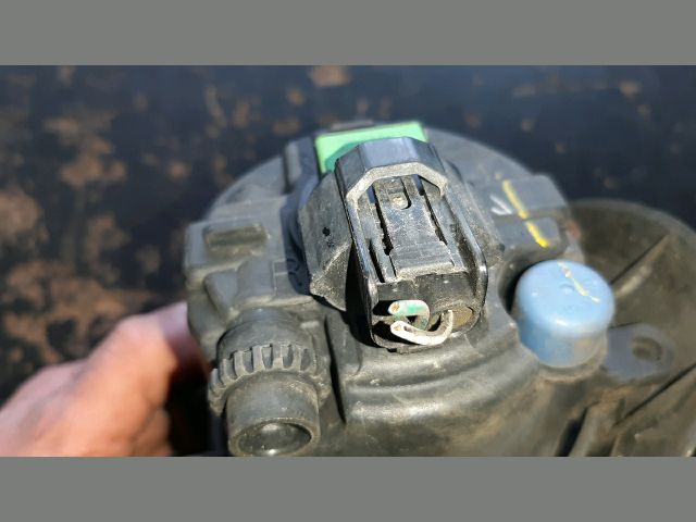 bontott TOYOTA AVENSIS T27 Jobb Ködfényszóró