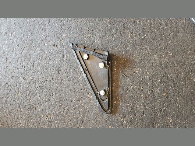 bontott TOYOTA AVENSIS T27 Jobb Visszapillantó Tükör Előtti Burkolat