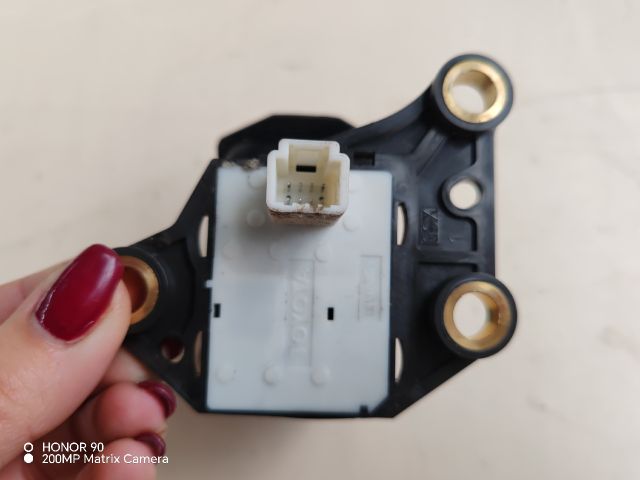 bontott TOYOTA AVENSIS T27 Kézifék Kapcsoló