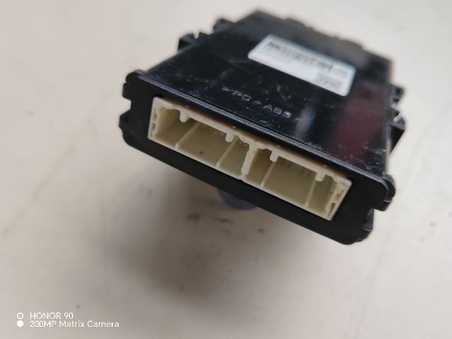 bontott TOYOTA AVENSIS T27 Komfort Elektronika