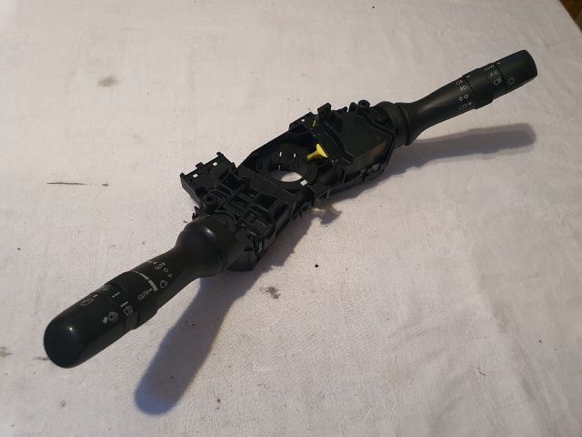 bontott TOYOTA AVENSIS T27 Komplett Kormánykapcsoló (Bajuszkapcsoló)