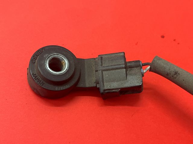 bontott TOYOTA AVENSIS T27 Kopogás Jeladó