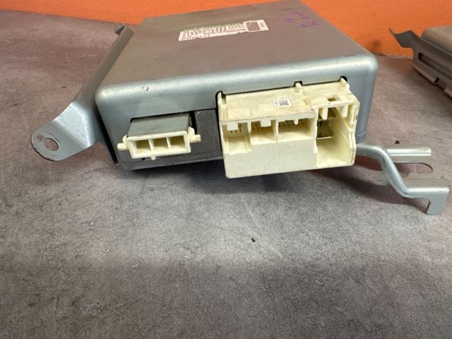 bontott TOYOTA AVENSIS T27 Kormánymű Elektronika