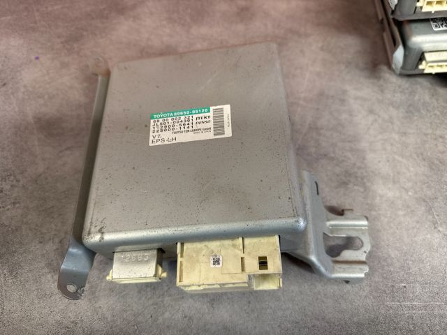bontott TOYOTA AVENSIS T27 Kormánymű Elektronika