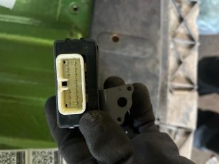 bontott TOYOTA AVENSIS T27 Központizár Elektronika