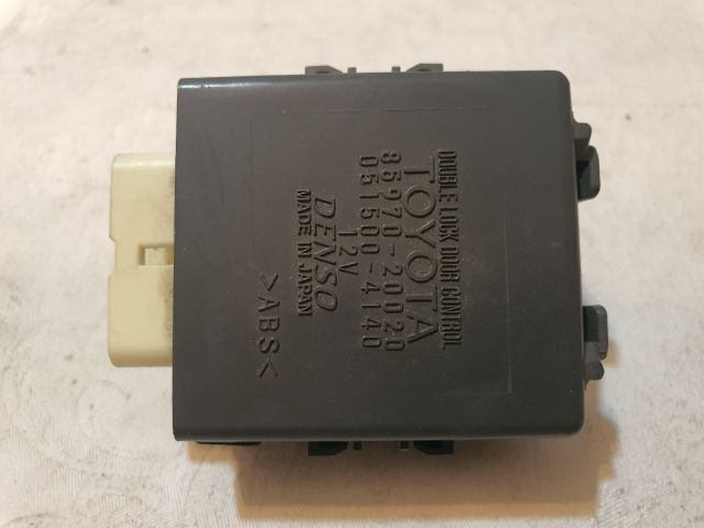 bontott TOYOTA AVENSIS T27 Központizár Elektronika