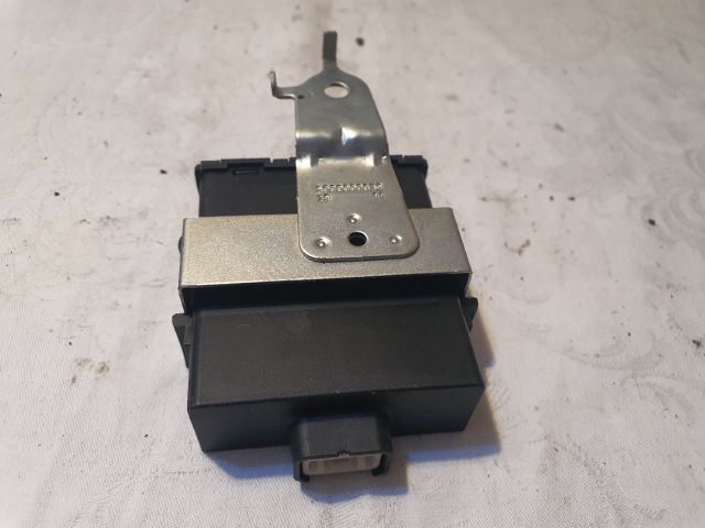 bontott TOYOTA AVENSIS T27 Központizár Elektronika