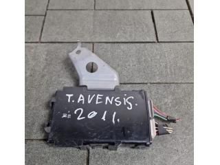bontott TOYOTA AVENSIS T27 Központizár Elektronika