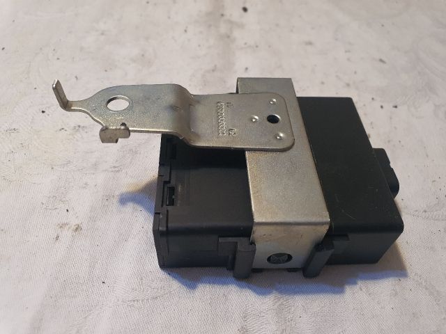 bontott TOYOTA AVENSIS T27 Központizár Elektronika