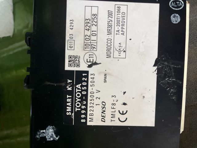 bontott TOYOTA AVENSIS T27 Központizár Elektronika