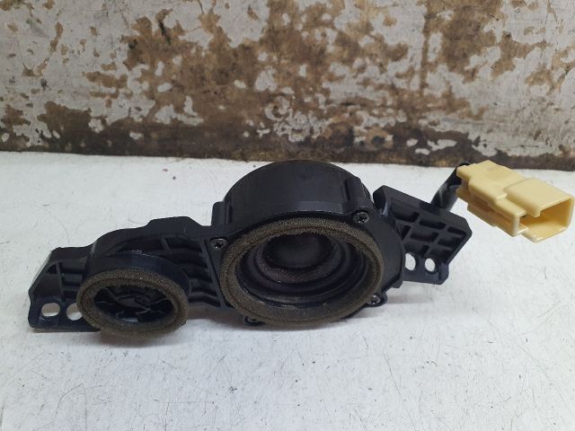 bontott TOYOTA AVENSIS T27 Magassugárzó Hangszóró