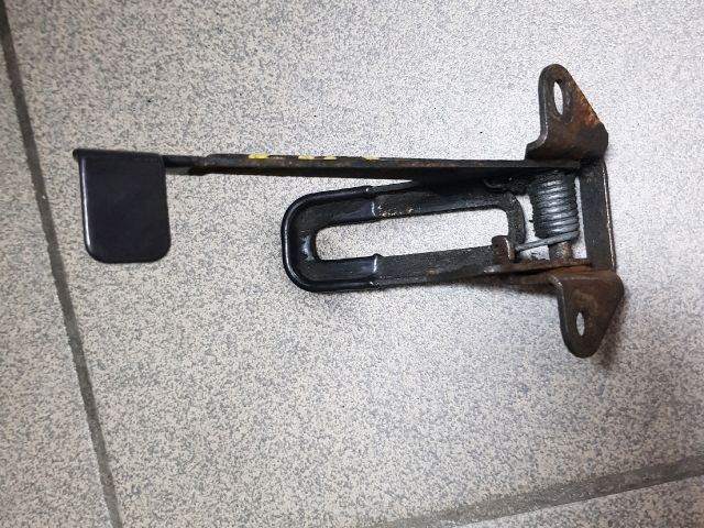 bontott TOYOTA AVENSIS T27 Motorháztető Biztonsági Kampó