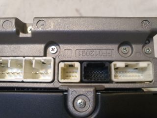 bontott TOYOTA AVENSIS T27 Rádió / CD