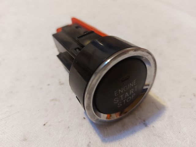 bontott TOYOTA AVENSIS T27 Start / Stop Indító Gomb