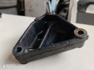 bontott TOYOTA AVENSIS T27 Tartó Bak